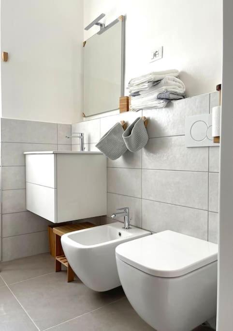 Leia Home W/Private Parking In Old Town Триест Экстерьер фото